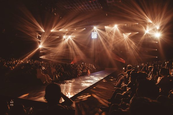 Guide d'achat de vêtements travestis : tendances à petits prix