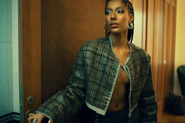 Rituels Beauté Matinales: Boostez Votre Journée avec Ces Astuces Vitalisantes